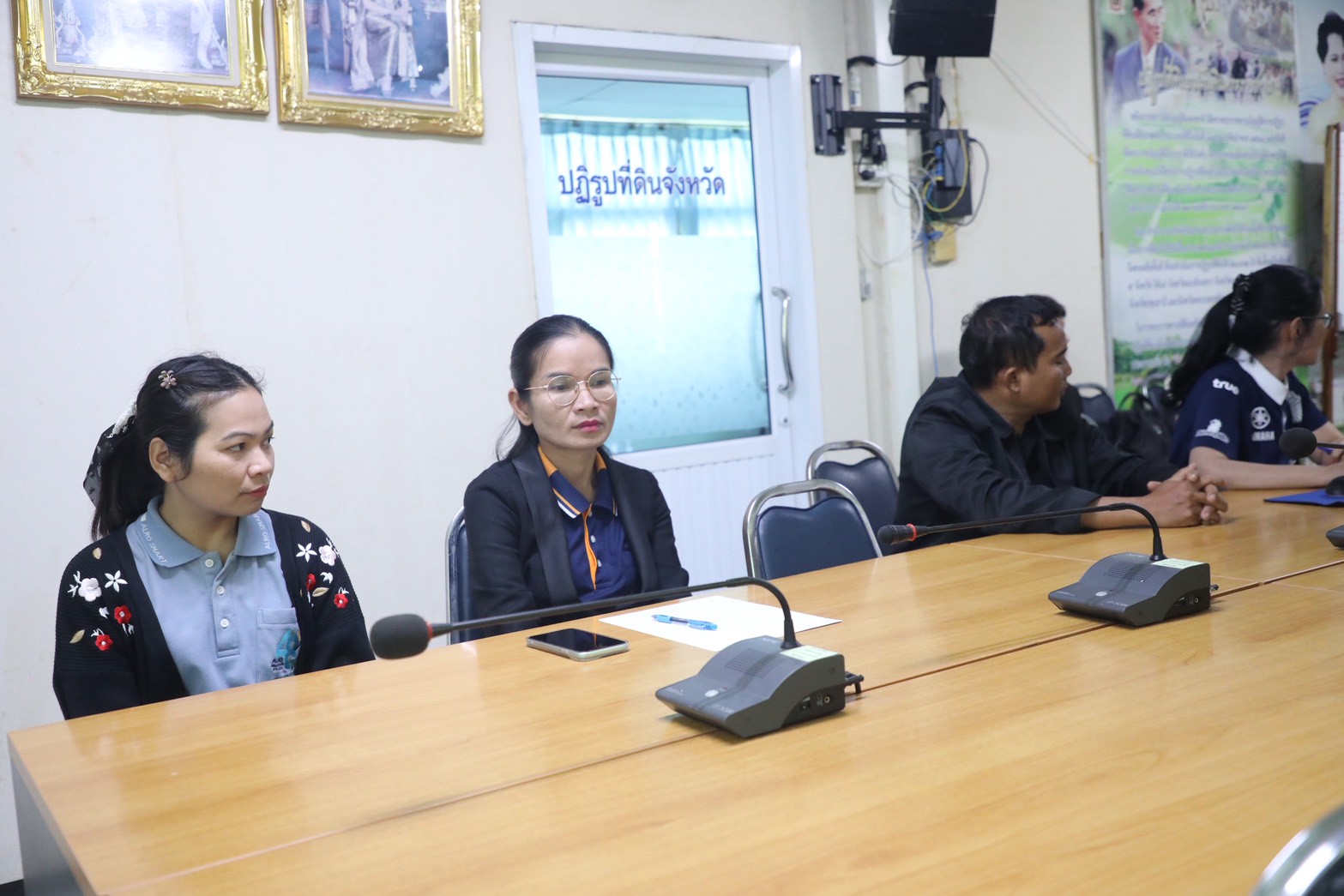 title - เลขาธิการ ส.ป.ก. ตรวจเยี่ยม ส.ป.ก.บุรีรัมย์ ในวาระองคมนตรี เป็นประธานในการเปิดสำนักงานสถานีวิจัยการเกษตรและพัฒนาโครงการหลวงโนนดินแดง ณ จังหวัดบุรีรัมย์